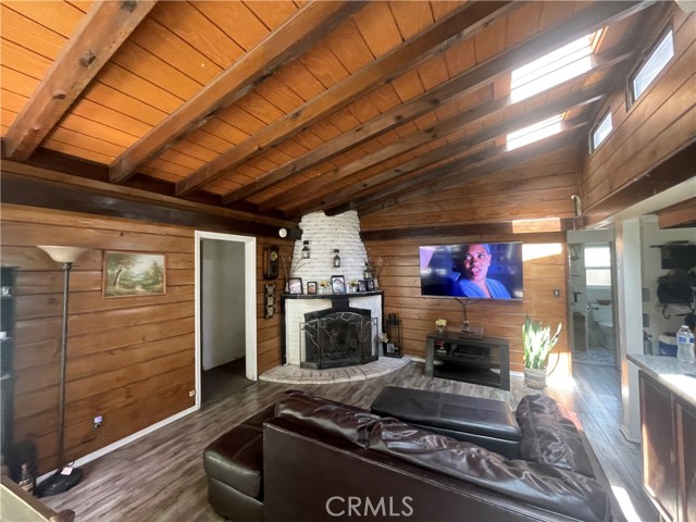 Detail Gallery Image 2 of 8 For 14025 Meadow, Lytle Creek,  CA 92358 - 3 Beds | 1/1 Baths