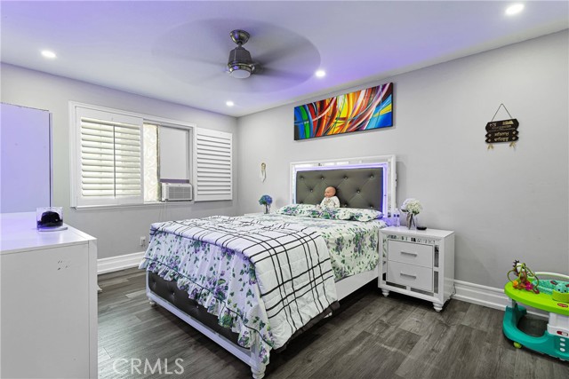 13046 Bermuda Dunes Drive, Victorville CA: https://media.crmls.org/medias/9d9f0229-b6ea-4d45-8caf-b71b8734077a.jpg