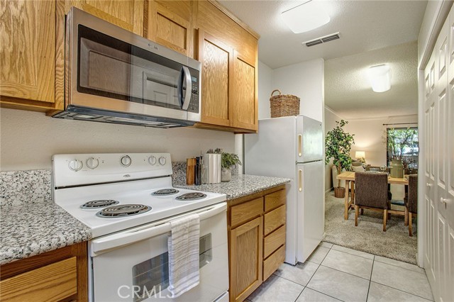 Detail Gallery Image 9 of 24 For 1420 Sherman Ave #5,  Chico,  CA 95926 - 2 Beds | 2 Baths