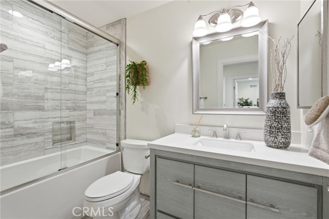 Detail Gallery Image 20 of 39 For 3240 Brace Canyon, Burbank,  CA 91504 - 3 Beds | 2/1 Baths