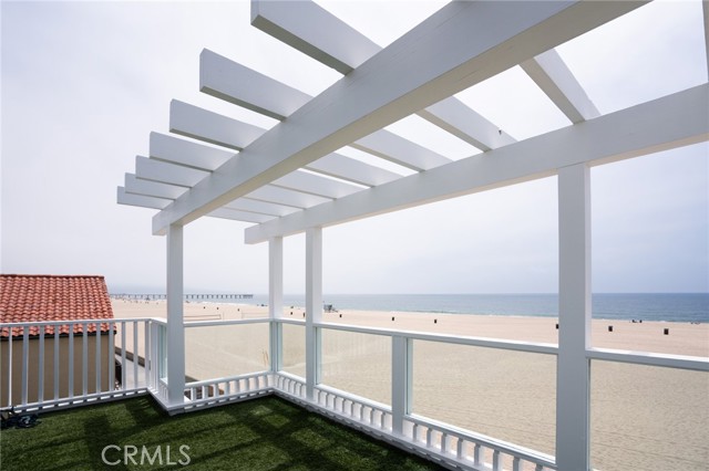 2014 The Strand, Hermosa Beach, California 90254, 5 Bedrooms Bedrooms, ,3 BathroomsBathrooms,Residential,For Sale,The Strand,SB25009726