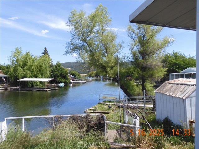 12980 Island Drive, Clearlake Oaks CA: https://media.crmls.org/medias/9da263a4-5479-461f-9d3b-0781e2684149.jpg