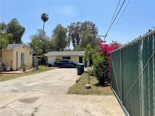 Detail Gallery Image 1 of 10 For 12550 Indian St, Moreno Valley,  CA 92553 - 3 Beds | 2 Baths