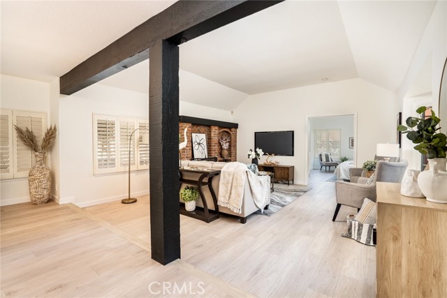 2007 Delaware Street, Huntington Beach CA: https://media.crmls.org/medias/9da3b745-6e72-477b-8c08-0fcacab6e7cb.jpg