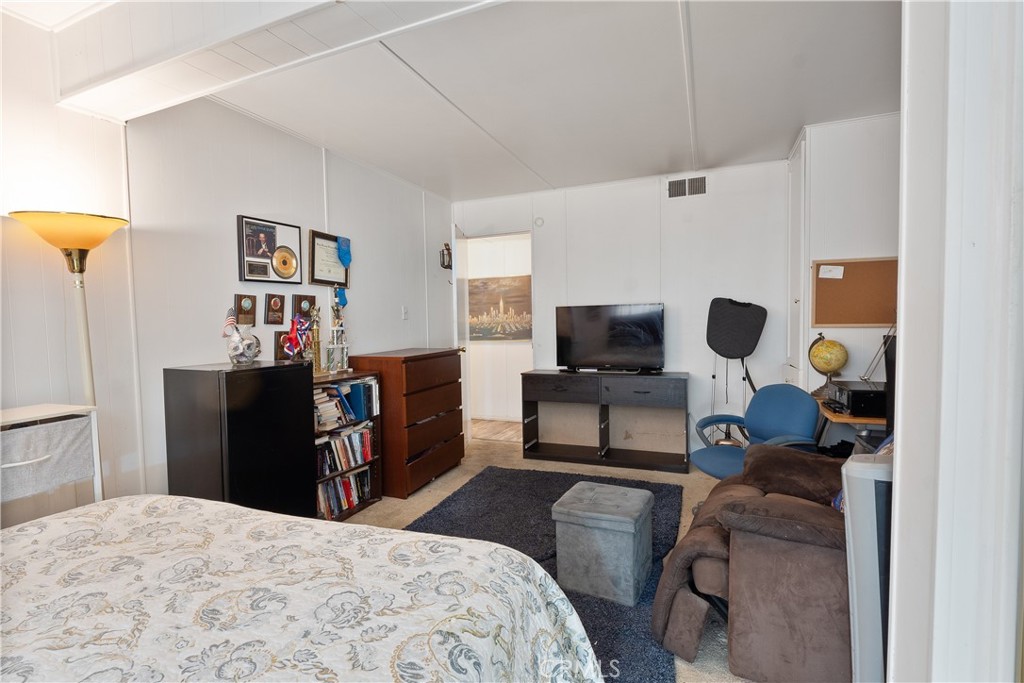 MLS #OC26158322 image #33