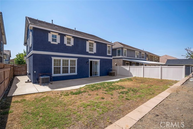 Detail Gallery Image 1 of 39 For 3035 Cayenne Way, Perris,  CA 92571 - 4 Beds | 3/1 Baths