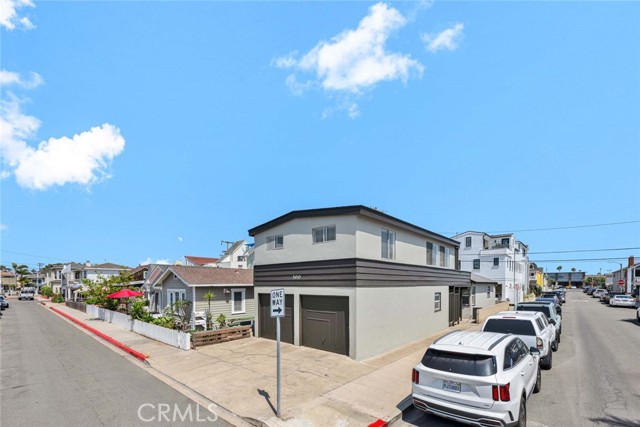 300 34th Street, Newport Beach CA: https://media.crmls.org/medias/9da5357b-04e6-4756-9f8a-7b56a4e5b197.jpg