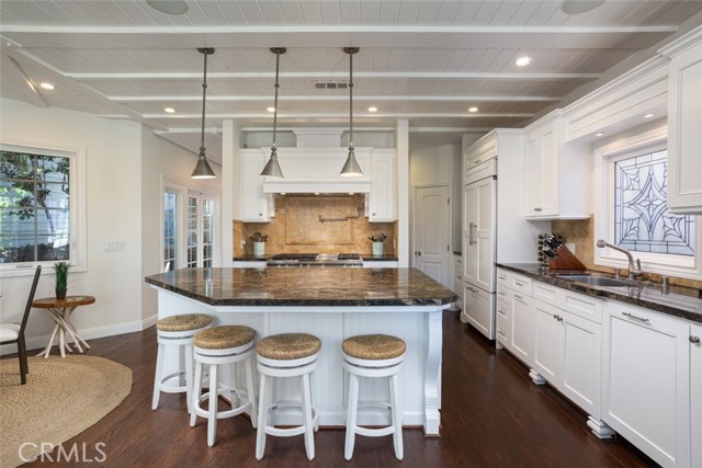 Detail Gallery Image 9 of 47 For 127 Pearl, Newport Beach,  CA 92662 - 3 Beds | 2/1 Baths