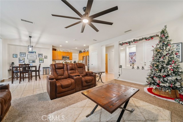 Detail Gallery Image 8 of 24 For 1379 Grapeseed, Beaumont,  CA 92223 - 3 Beds | 2/1 Baths