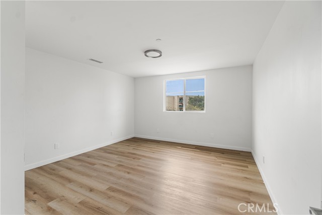 959 N Acacia, Compton CA: https://media.crmls.org/medias/9da65b76-322c-4976-8085-319ca60c7f35.jpg