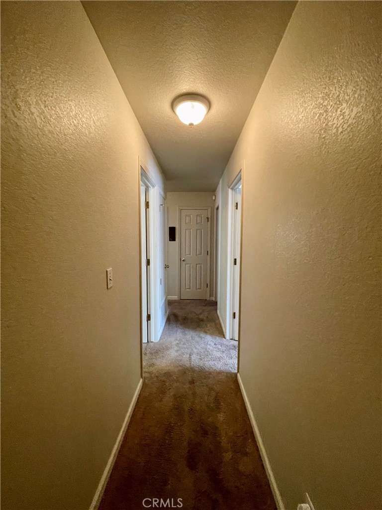 https://media.crmls.org/medias/9da6b6d6-6ef0-4481-b84c-f7652fbb31e1.jpg?preset=X-Large