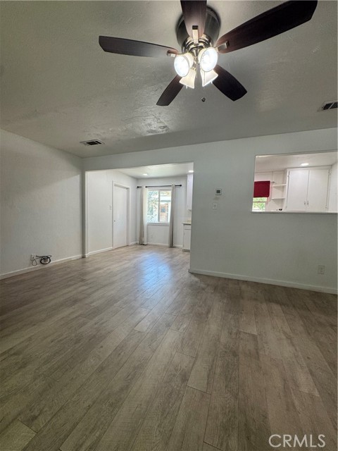 Detail Gallery Image 15 of 22 For 445 W Yale Ave, Coalinga,  CA 93210 - 2 Beds | 1 Baths