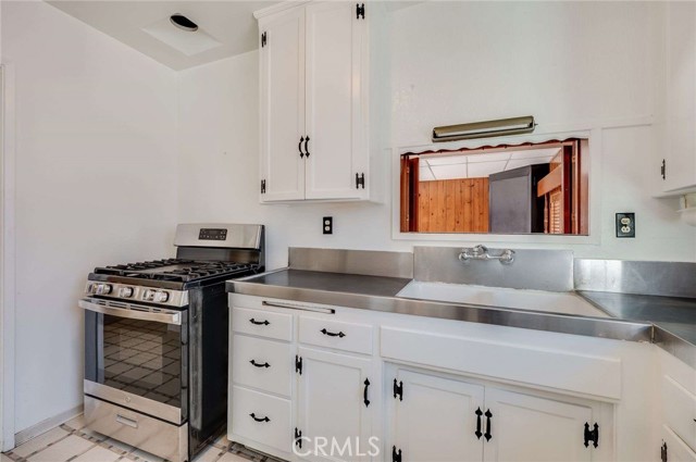 Detail Gallery Image 13 of 33 For 2912 Allred, Lakewood,  CA 90712 - 2 Beds | 1 Baths