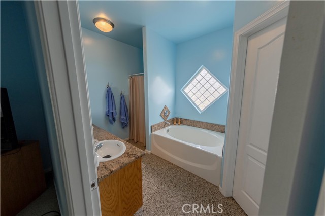 Detail Gallery Image 11 of 20 For 18451 Branding Iron Ct, Tehachapi,  CA 93561 - 4 Beds | 2 Baths