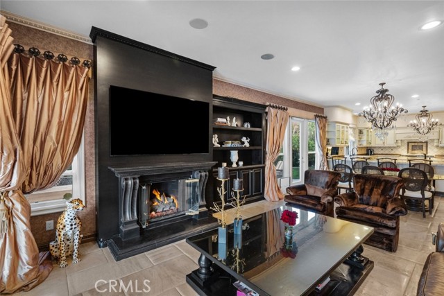 3724 Winford Drive, Tarzana CA: https://media.crmls.org/medias/9da94f44-b605-4788-848c-2f1b5ac6bf3b.jpg