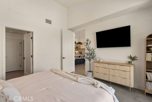 Detail Gallery Image 60 of 74 For 12822 Fairhaven, Santa Ana,  CA 92705 - 6 Beds | 4/1 Baths