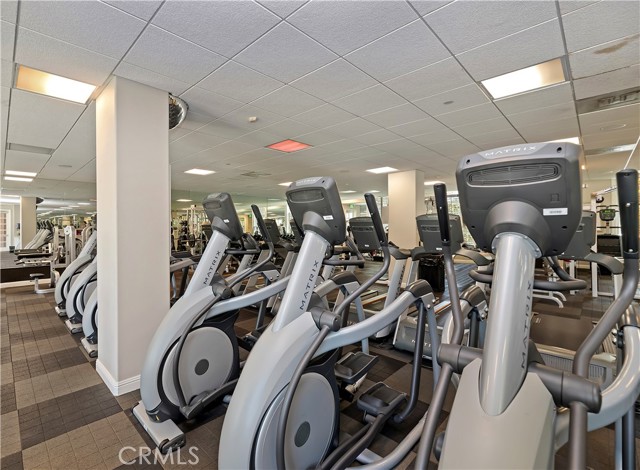 5680 Kate Way, Fontana CA: https://media.crmls.org/medias/9da990d6-033d-4a10-a38f-4097485f6f68.jpg