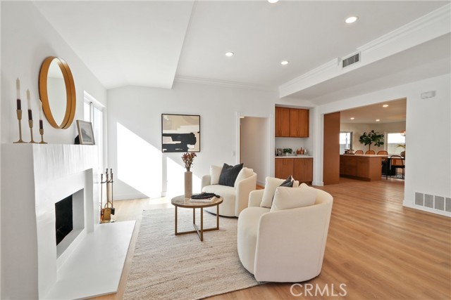 Detail Gallery Image 5 of 25 For 5633 Lakia, Cypress,  CA 90630 - 3 Beds | 2 Baths