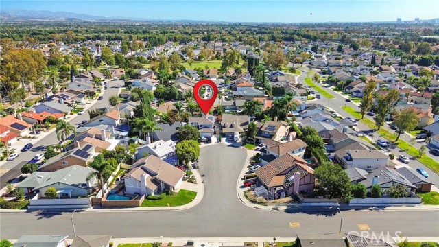 Front Image Thumbnail for CRDW25260178