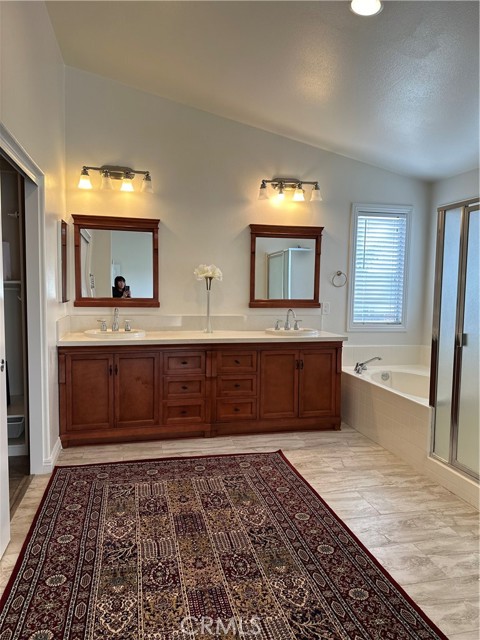 7297 Cobble Creek Drive, Eastvale CA: https://media.crmls.org/medias/9daa07de-2b31-4c8e-90d3-78e73d6b0253.jpg