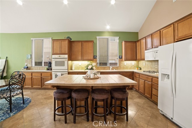 Detail Gallery Image 11 of 38 For 36326 Mustang Spirit Ln, Wildomar,  CA 92595 - 4 Beds | 3 Baths