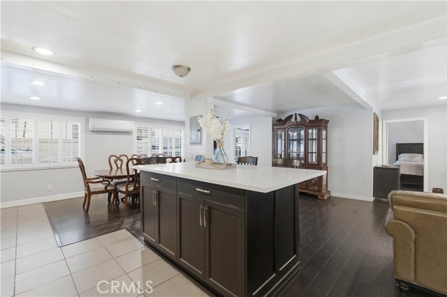 Detail Gallery Image 9 of 43 For 12232 Truesdale, Sun Valley,  CA 91352 - 5 Beds | 4 Baths