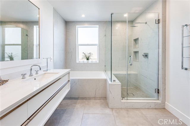 Detail Gallery Image 24 of 32 For 4820 Bellflower Ave #208,  North Hollywood,  CA 91601 - 3 Beds | 3 Baths