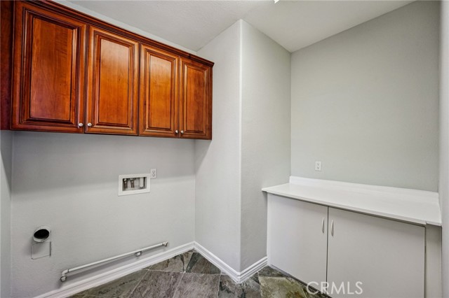 Detail Gallery Image 46 of 68 For 8622 Edelweiss, Corona,  CA 92883 - 5 Beds | 4/1 Baths