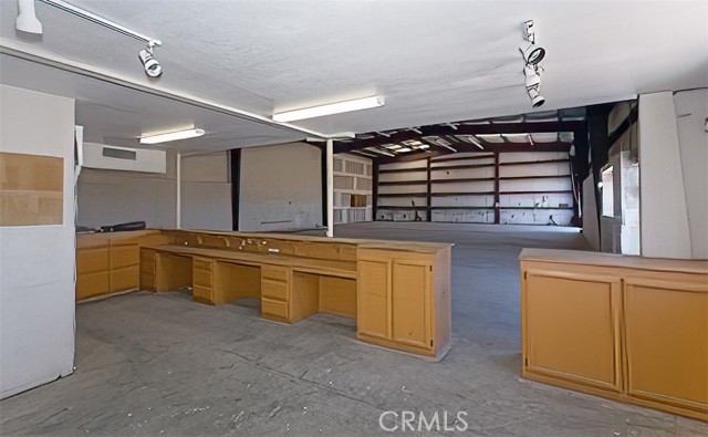 19901 Neuralia Rd, California City, California 93505, ,Commercial Lease,For Rent,19901 Neuralia Rd,CRHD24143430