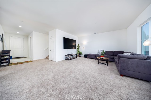 Detail Gallery Image 10 of 28 For 3473 E Sweetbay, Ontario,  CA 91761 - 6 Beds | 3 Baths