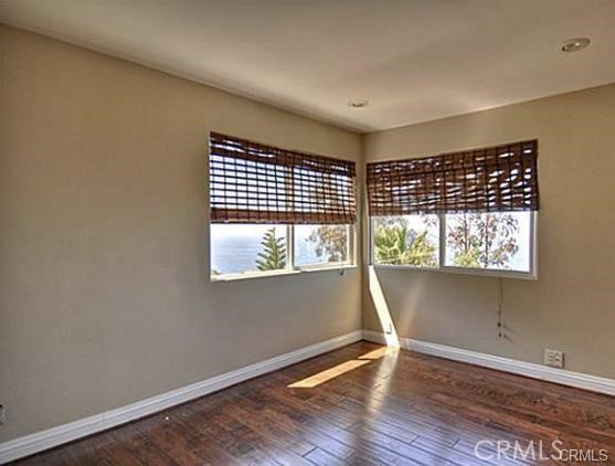 Detail Gallery Image 11 of 26 For 621 Loretta Dr, Laguna Beach,  CA 92651 - 5 Beds | 4/1 Baths