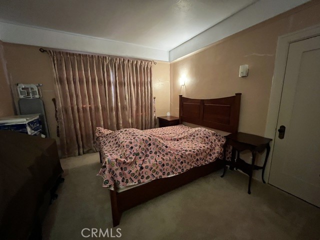 https://media.crmls.org/medias/9dad08e4-ba37-4b08-837d-00fe818c35b8.jpg?preset=X-Large