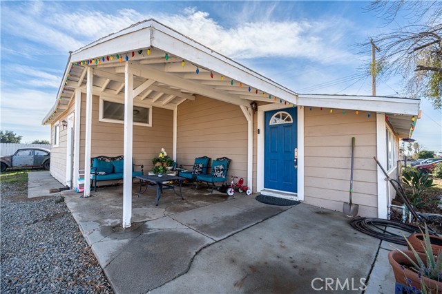 Detail Gallery Image 1 of 1 For 255 W Avenue L, Calimesa,  CA 92320 - 3 Beds | 2 Baths