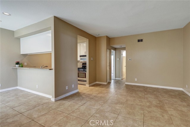 Detail Gallery Image 2 of 24 For 4560 Cleveland Ave #101,  San Diego,  CA 92116 - 2 Beds | 2 Baths