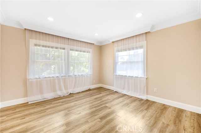 1281 E Orange Grove Boulevard, Pasadena CA: https://media.crmls.org/medias/9dae30fd-f3fa-46f9-be55-0177b8183953.jpg