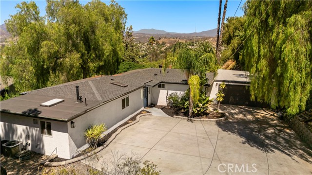 9430 Riverview Avenue, Lakeside CA: https://media.crmls.org/medias/9daeb61d-a971-46c6-93ee-818f08eb4130.jpg