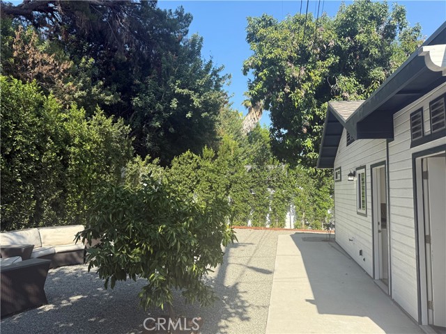 Detail Gallery Image 1 of 22 For 15159 La Maida St #B,  Sherman Oaks,  CA 91403 - 1 Beds | 1 Baths
