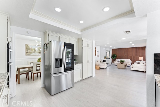 24652 Ashland Drive, Laguna Hills CA: https://media.crmls.org/medias/9dafa116-bf27-49a8-971c-07cf4c7daef4.jpg