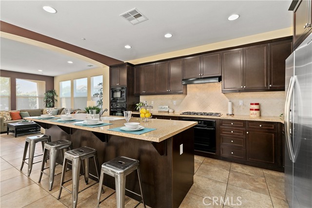 Detail Gallery Image 10 of 46 For 213 Polk St, Placentia,  CA 92870 - 5 Beds | 4 Baths