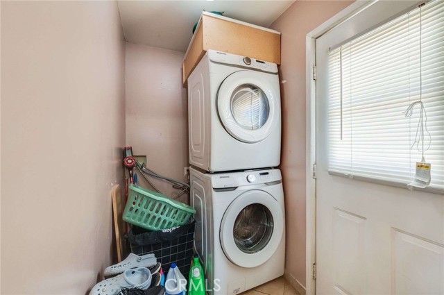418 W Los Angeles Avenue, Montebello CA: https://media.crmls.org/medias/9db004e0-fbc6-42ca-9156-bcf031b685e7.jpg