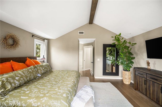 271 Prospect Avenue, Long Beach CA: https://media.crmls.org/medias/9db0cb25-21a0-416d-bc37-77973b66f1b9.jpg