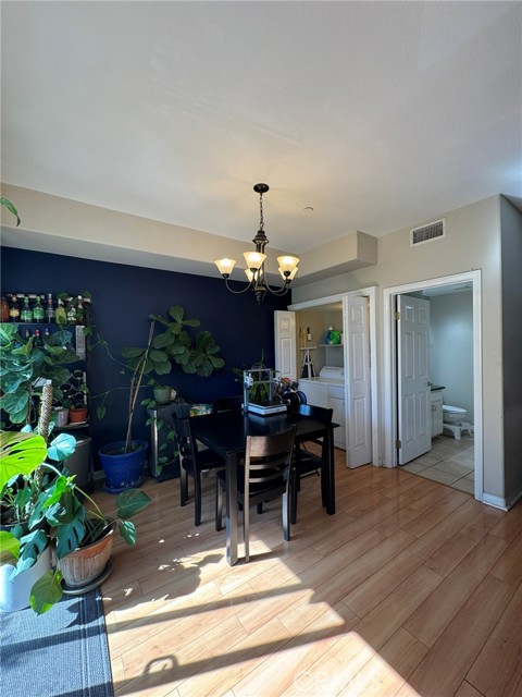 Detail Gallery Image 11 of 30 For 12375 Osborne Place #07,  Pacoima,  CA 91331 - 3 Beds | 3 Baths