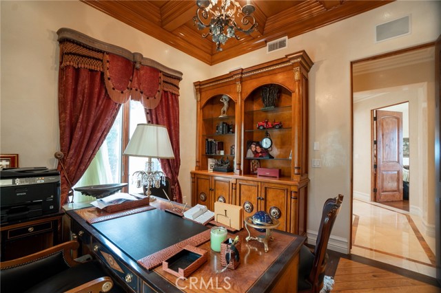 Detail Gallery Image 13 of 54 For 30057 via Victoria, Rancho Palos Verdes,  CA 90275 - 4 Beds | 5 Baths