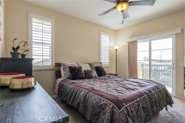 28426 Herrera Street, Valencia CA: https://media.crmls.org/medias/9db2a5de-410b-43af-a6fe-794bb254c3da.jpg