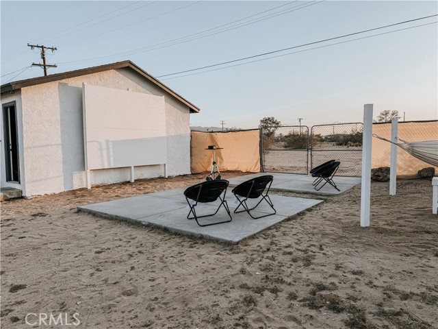 Detail Gallery Image 11 of 13 For 5050 1st, Joshua Tree,  CA 92252 - 2 Beds | 1 Baths