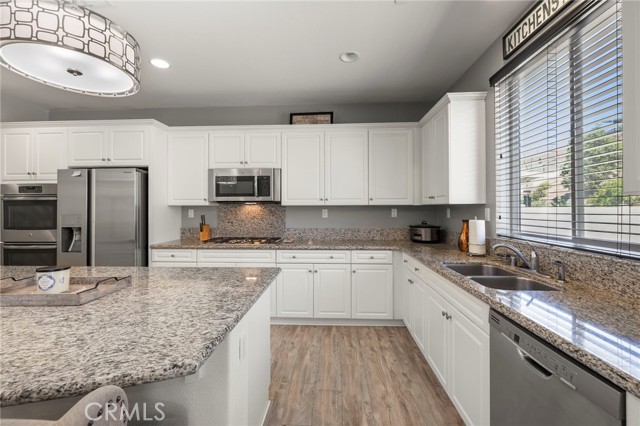 Detail Gallery Image 13 of 34 For 862 Genaro Dr, Perris,  CA 92571 - 3 Beds | 2/1 Baths