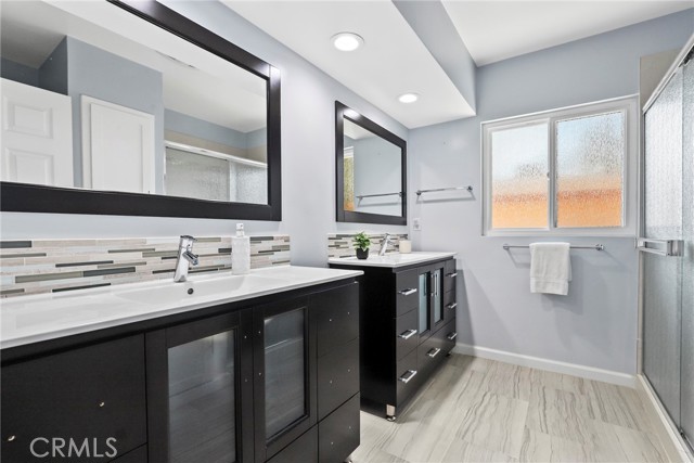 1870 N Arroyo Boulevard, Pasadena CA: https://media.crmls.org/medias/9db300ac-7dfa-4bea-97a9-edd42f8237f0.jpg