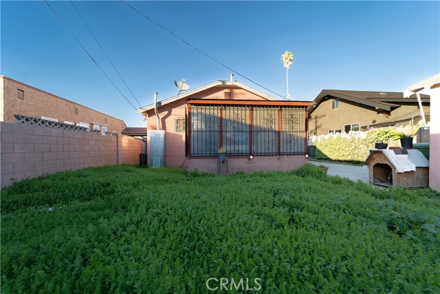 Detail Gallery Image 22 of 39 For 1706 W 65th Pl, Los Angeles,  CA 90047 - 3 Beds | 1 Baths