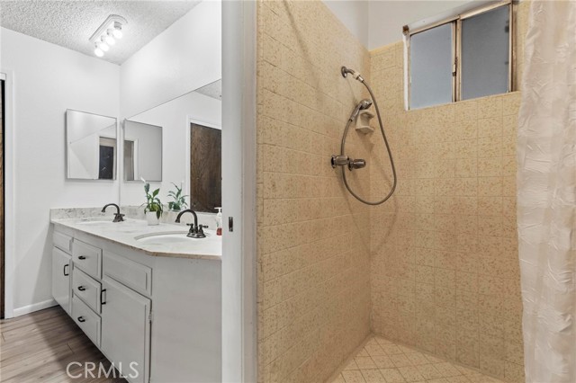2170 Ramsey Way, Chico CA: https://media.crmls.org/medias/9db3f9d6-3dc0-43b5-9624-3c3501ddae2c.jpg