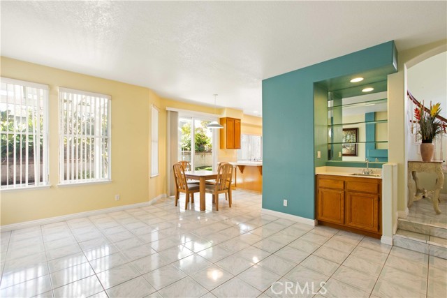 Detail Gallery Image 8 of 36 For 51 Toulon, Lake Forest,  CA 92610 - 4 Beds | 2/1 Baths